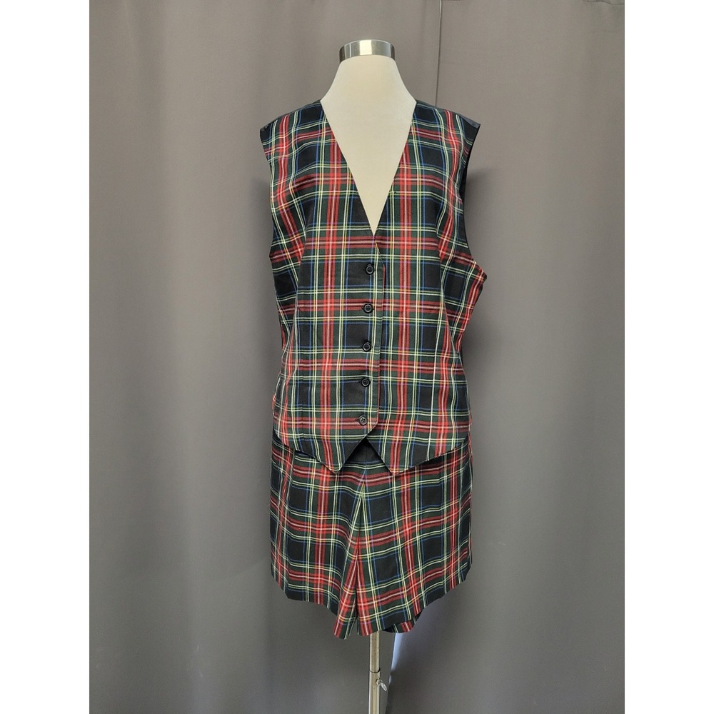 Counterparts Plaid Vest and Shorts Set Red‎ Green Black Tartan Size XL 16